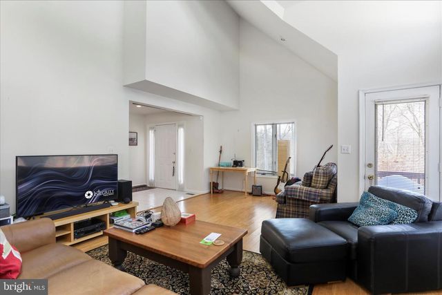 54 SUMAC LN, Harpers Ferry, WV 25425