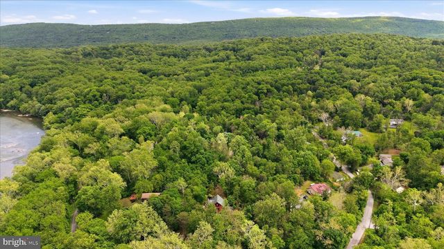 54 SUMAC LN, Harpers Ferry, WV 25425