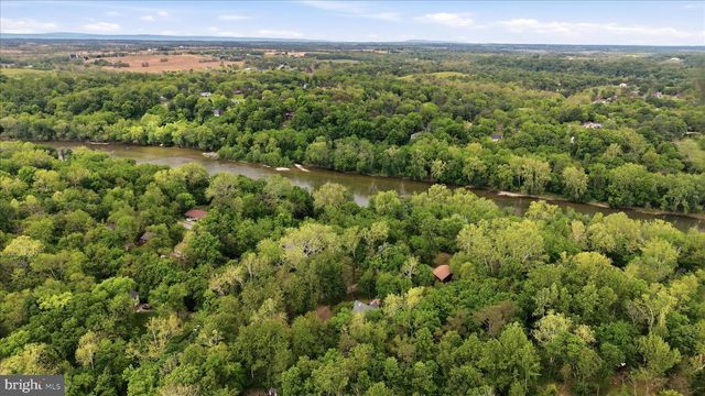 54 SUMAC LN, Harpers Ferry, WV 25425