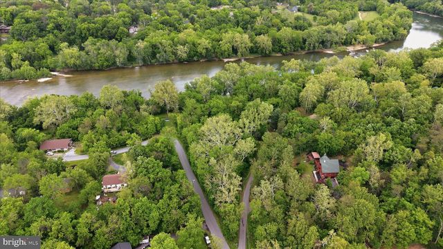 54 SUMAC LN, Harpers Ferry, WV 25425
