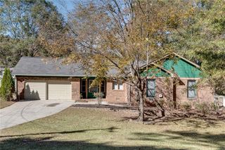 2021 N Oak Drive, Lawrenceville, GA 30044