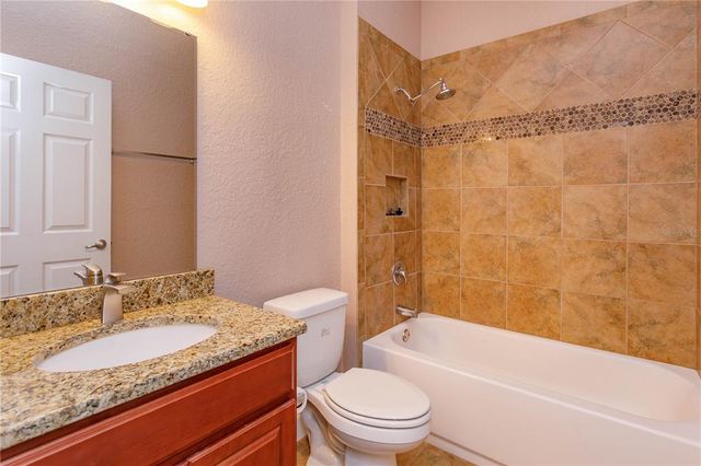 135 ELOISE OAKS DRIVE, Winter Haven, FL 33884