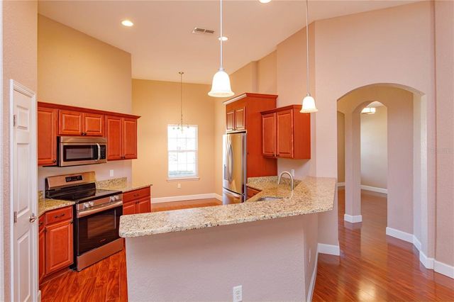 135 ELOISE OAKS DRIVE, Winter Haven, FL 33884