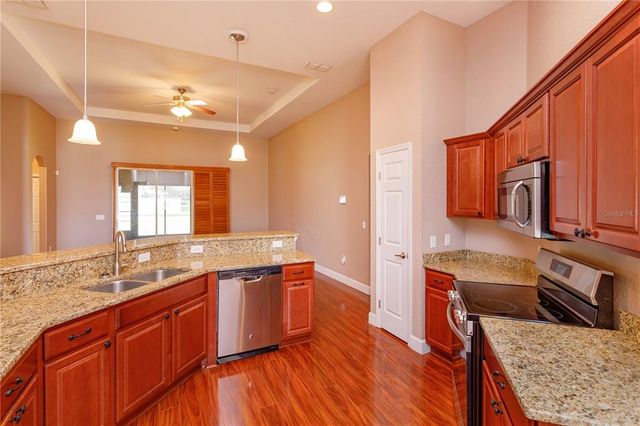 135 ELOISE OAKS DRIVE, Winter Haven, FL 33884