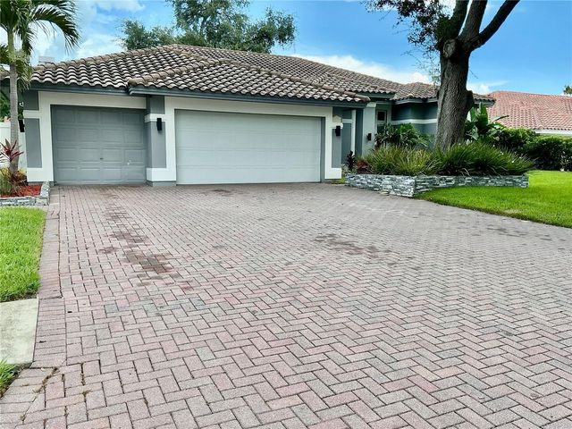 126 OLD OAK CIRCLE, Palm Harbor, FL 34683