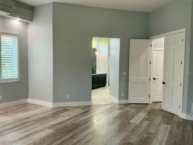 126 OLD OAK CIRCLE, Palm Harbor, FL 34683