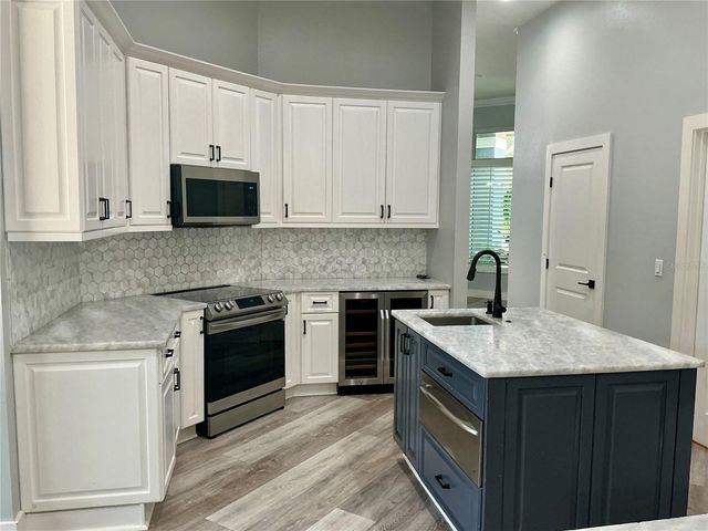 126 OLD OAK CIRCLE, Palm Harbor, FL 34683