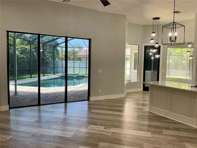 126 OLD OAK CIRCLE, Palm Harbor, FL 34683