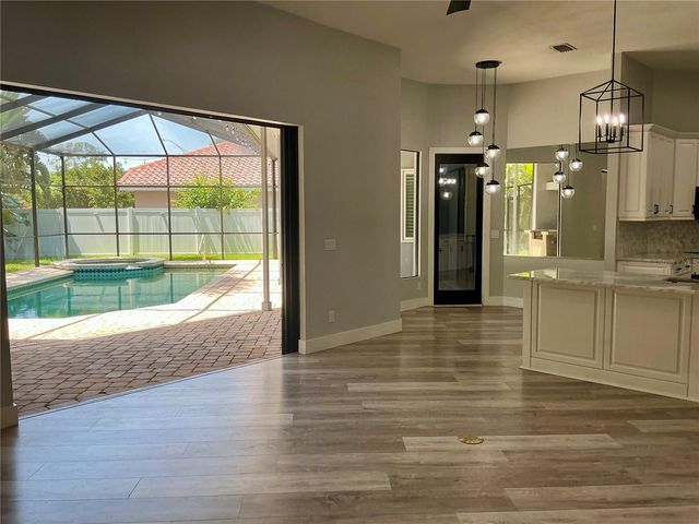 126 OLD OAK CIRCLE, Palm Harbor, FL 34683