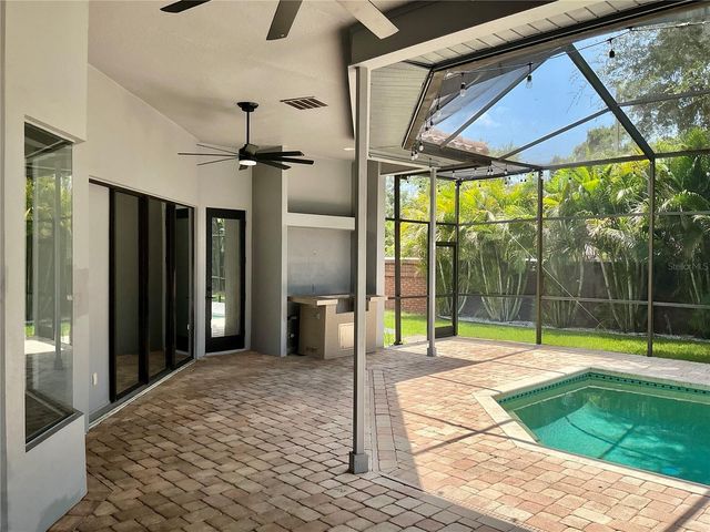 126 OLD OAK CIRCLE, Palm Harbor, FL 34683