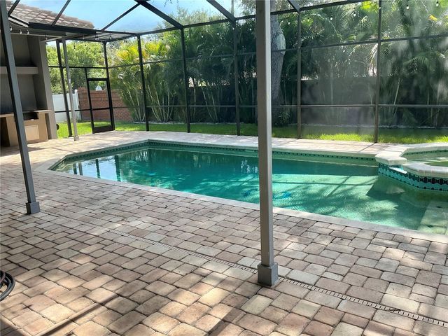 126 OLD OAK CIRCLE, Palm Harbor, FL 34683