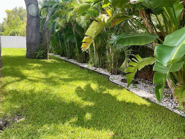 126 OLD OAK CIRCLE, Palm Harbor, FL 34683
