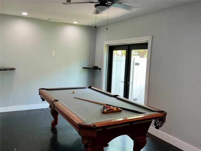 126 OLD OAK CIRCLE, Palm Harbor, FL 34683