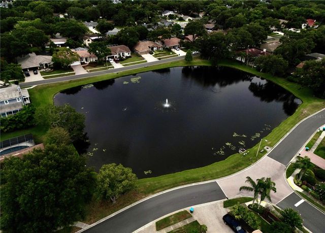 126 OLD OAK CIRCLE, Palm Harbor, FL 34683