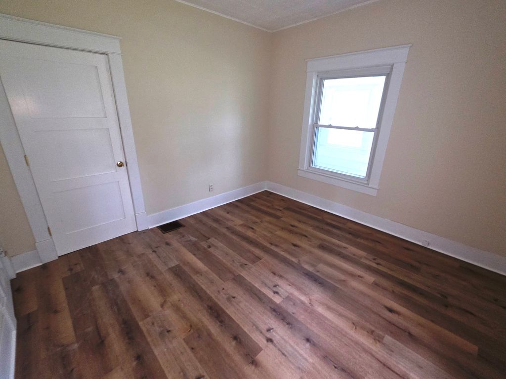 Image 23 of property listing at 1204 N Dawley Street, Salem, IL 62881