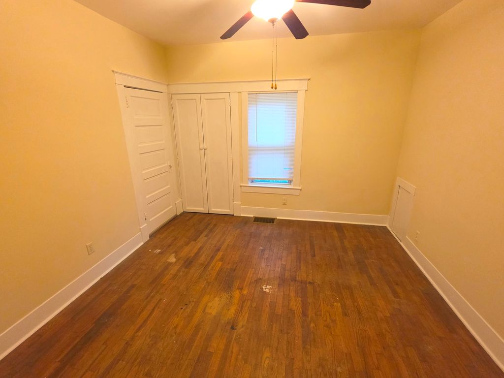 Image 29 of property listing at 1204 N Dawley Street, Salem, IL 62881