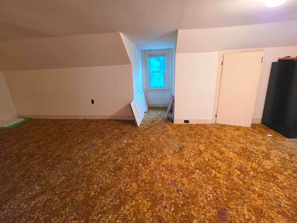 Image 37 of property listing at 1204 N Dawley Street, Salem, IL 62881