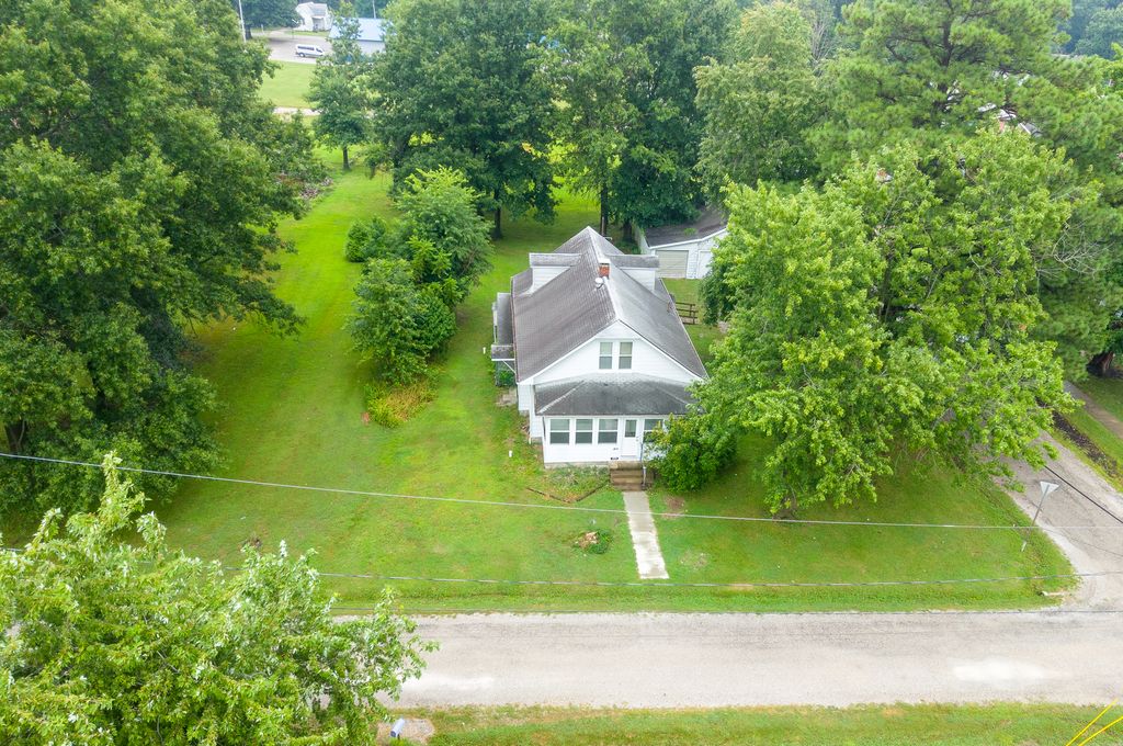 Image 51 of property listing at 1204 N Dawley Street, Salem, IL 62881