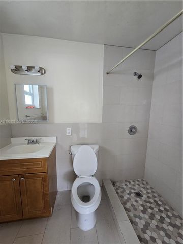 2244 Madison St 6, Hollywood, FL 33020