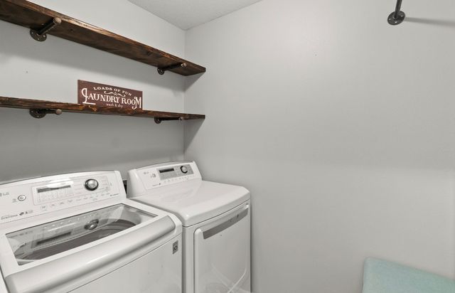 852 SE Mulberry Lane, Waukee, IA 50263