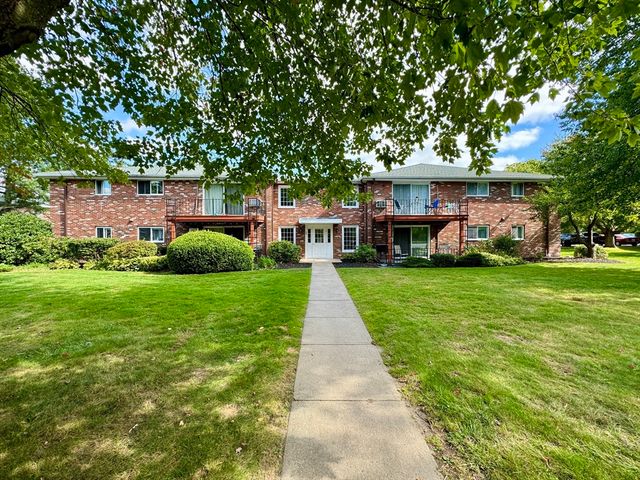 96 Fountain Ln 11, Weymouth, MA 02190