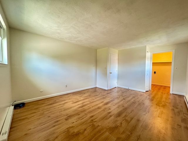 96 Fountain Ln 11, Weymouth, MA 02190