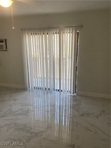 830 Wiggins Pass RD 10, Naples, FL 34110