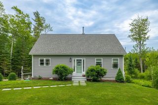 52 Jeffrey Drive, Sunapee, NH 03782