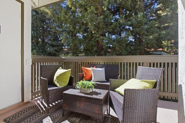 701 San Conrado Terrace 7, Sunnyvale, CA 94085