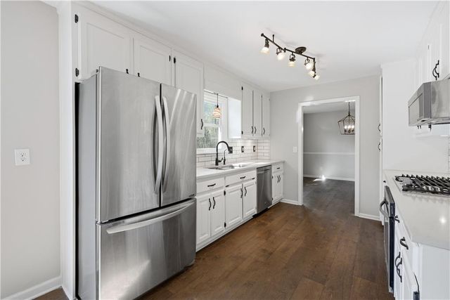 290 Oakmere Drive, Alpharetta, GA 30009