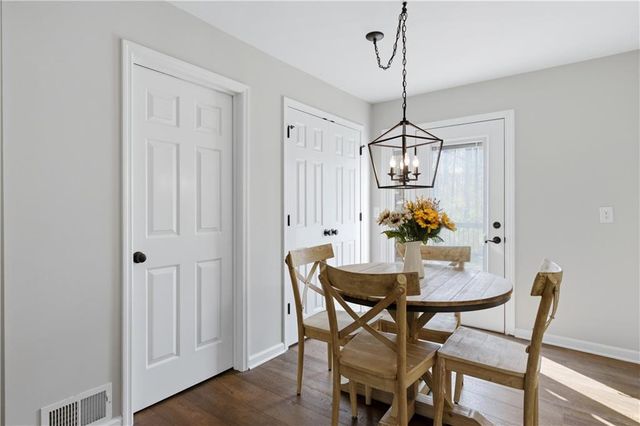 290 Oakmere Drive, Alpharetta, GA 30009