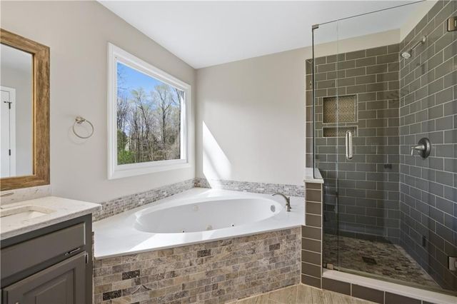 290 Oakmere Drive, Alpharetta, GA 30009