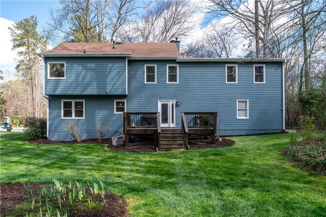 290 Oakmere Drive, Alpharetta, GA 30009