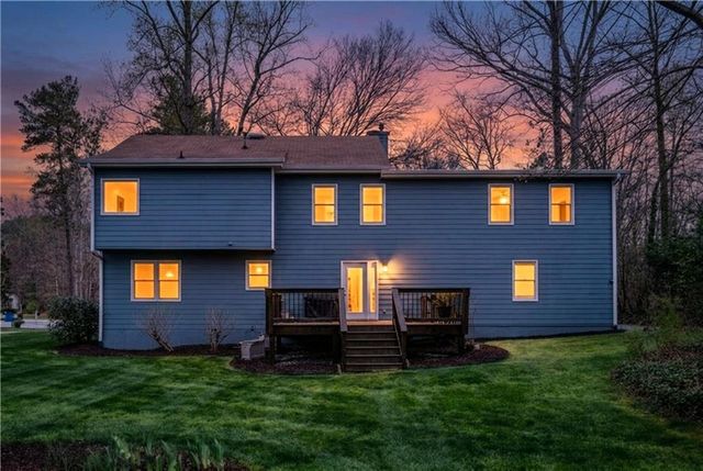 290 Oakmere Drive, Alpharetta, GA 30009