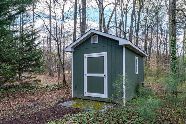 290 Oakmere Drive, Alpharetta, GA 30009