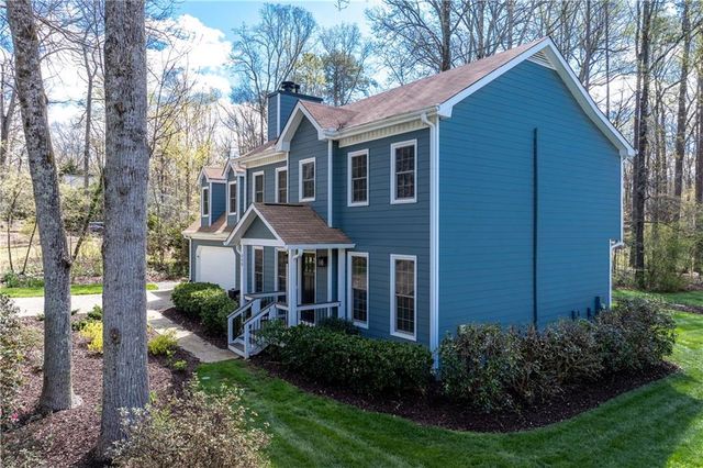 290 Oakmere Drive, Alpharetta, GA 30009