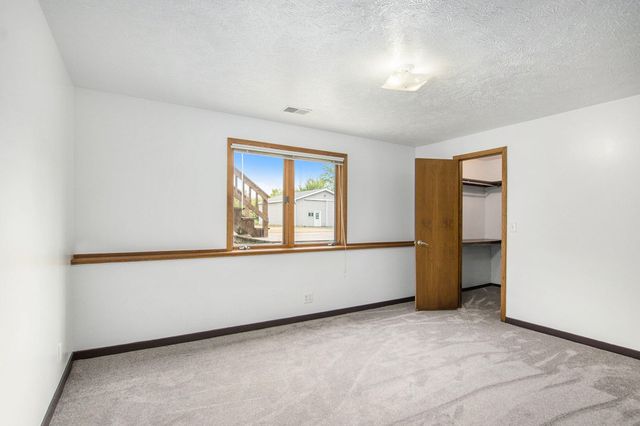 6103 142nd Avenue, Laketown Twp, MI 49423