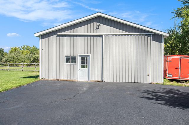 6103 142nd Avenue, Laketown Twp, MI 49423