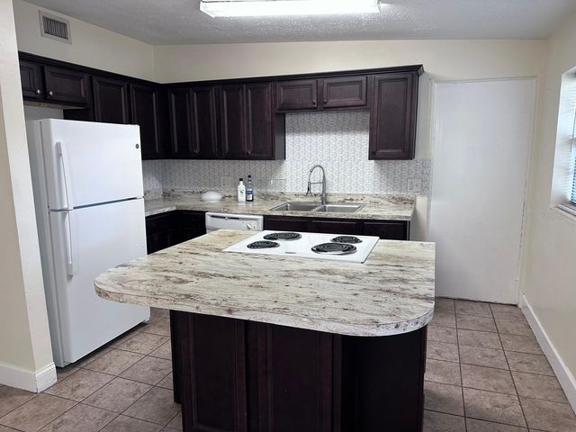 3412 ORANOLE ROAD, Orlando, FL 32810