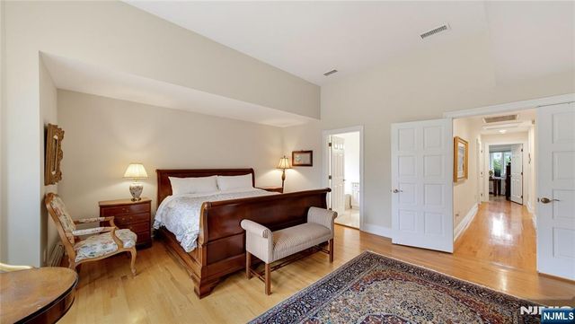 339 Tremont Avenue, Fort Lee, NJ 07024