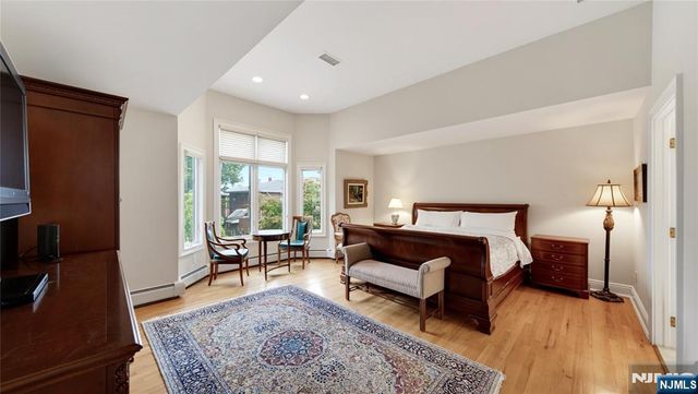 339 Tremont Avenue, Fort Lee, NJ 07024