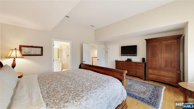 339 Tremont Avenue, Fort Lee, NJ 07024