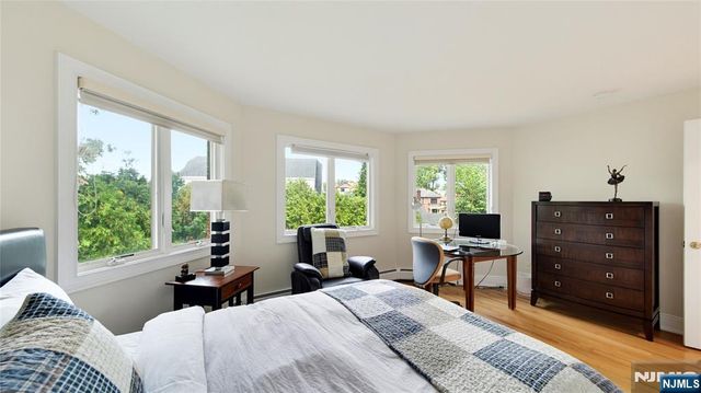 339 Tremont Avenue, Fort Lee, NJ 07024