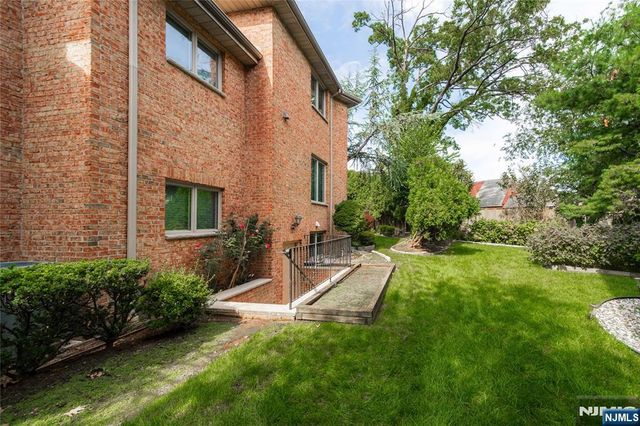 339 Tremont Avenue, Fort Lee, NJ 07024