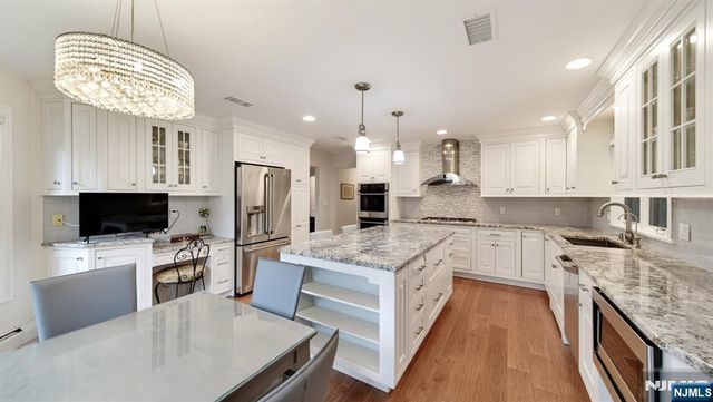 339 Tremont Avenue, Fort Lee, NJ 07024