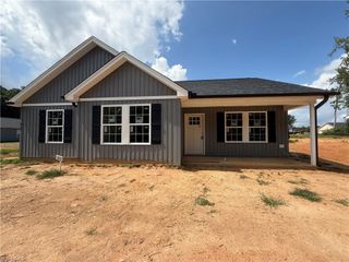512 Eden Terrace, Archdale, NC 27263