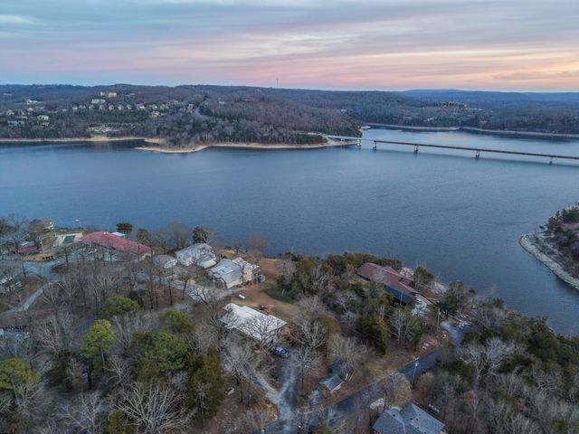 167 Tucker Cove, Ridgedale, MO 65739