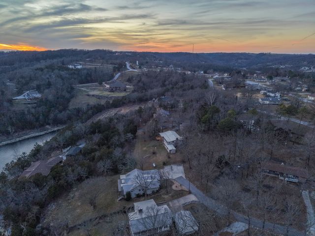 167 Tucker Cove, Ridgedale, MO 65739