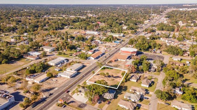 910 N Pace Blvd, Pensacola, FL 32505