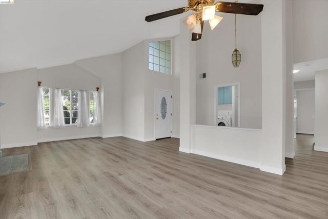 2921 Honeysuckle Cir, Antioch, CA 94531